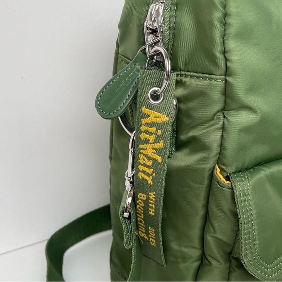 Dr. Martens Olive Green Nylon Messenger Bomber Jacket Utility Flight Bag - Picture 4 of 16